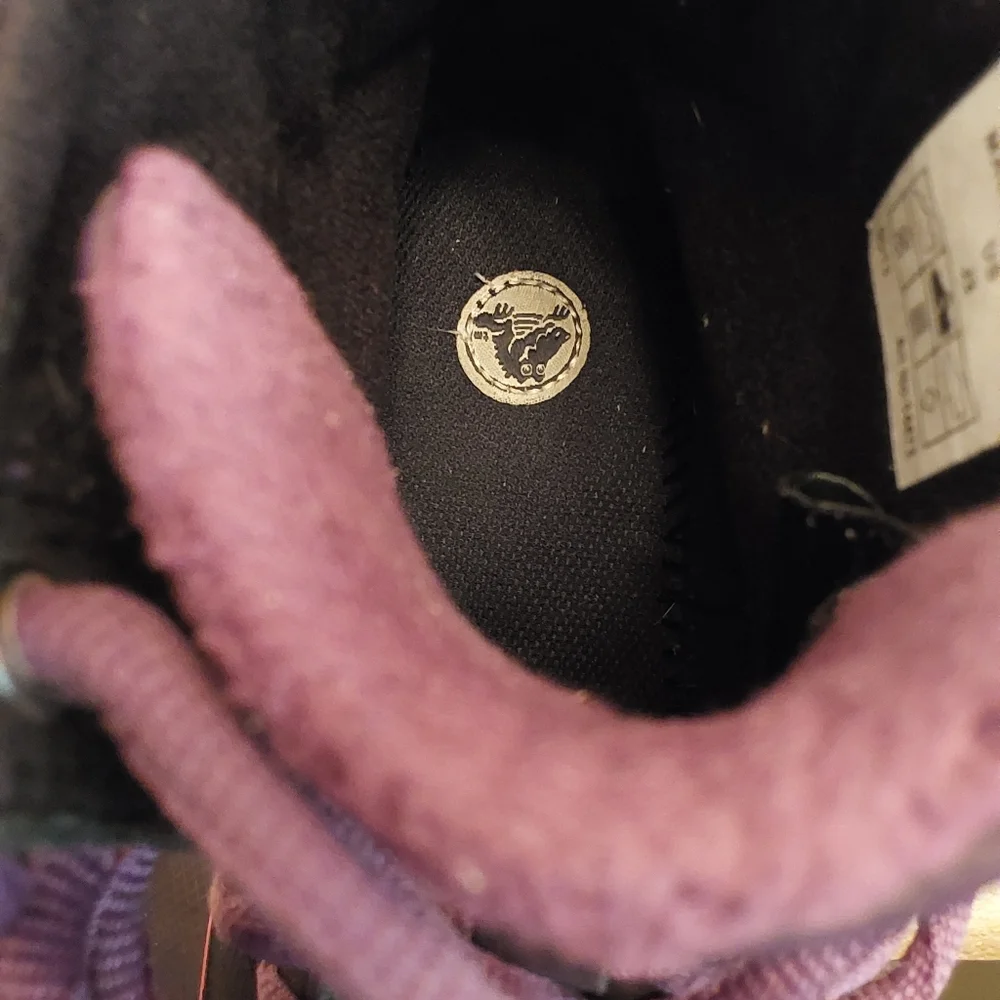 🌺 Girls Pre-loved Crocs Snow Boots